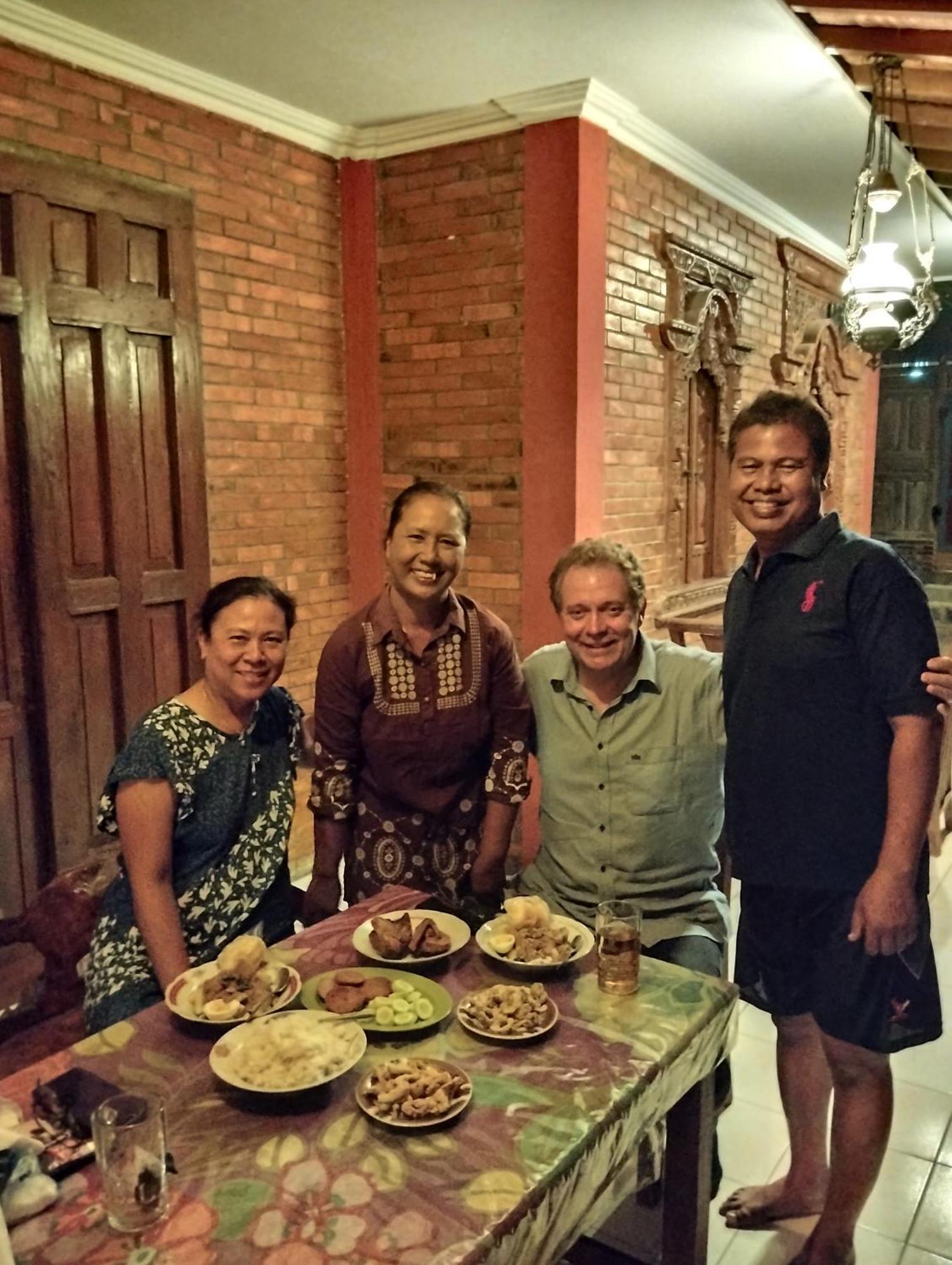 Cebongan Rumah Ukhi Guest House מראה חיצוני תמונה