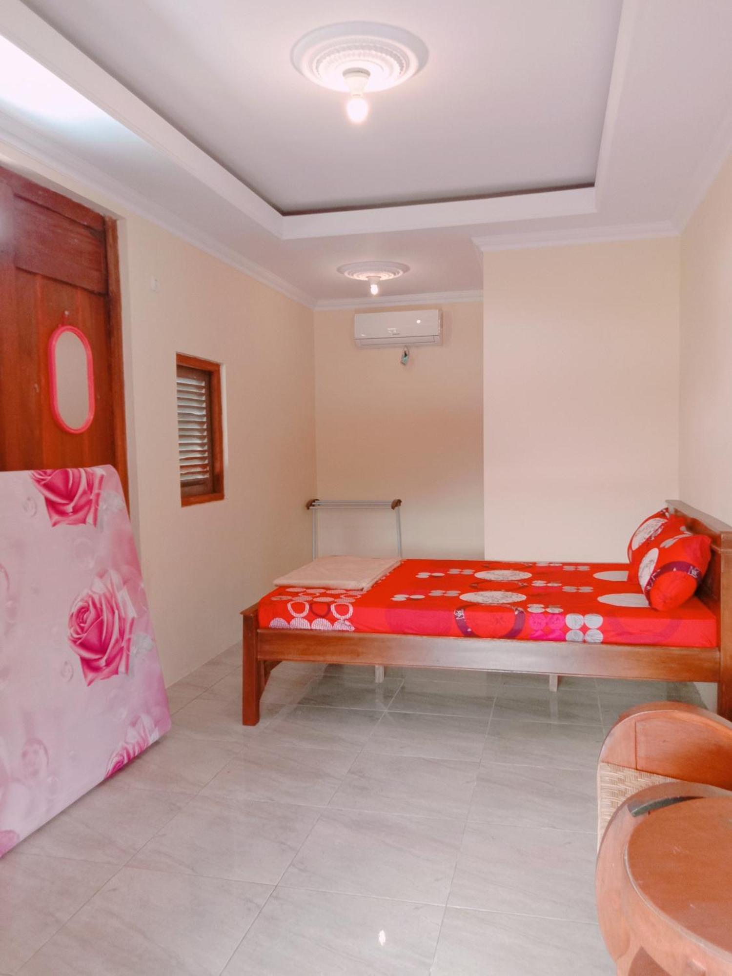 Cebongan Rumah Ukhi Guest House מראה חיצוני תמונה