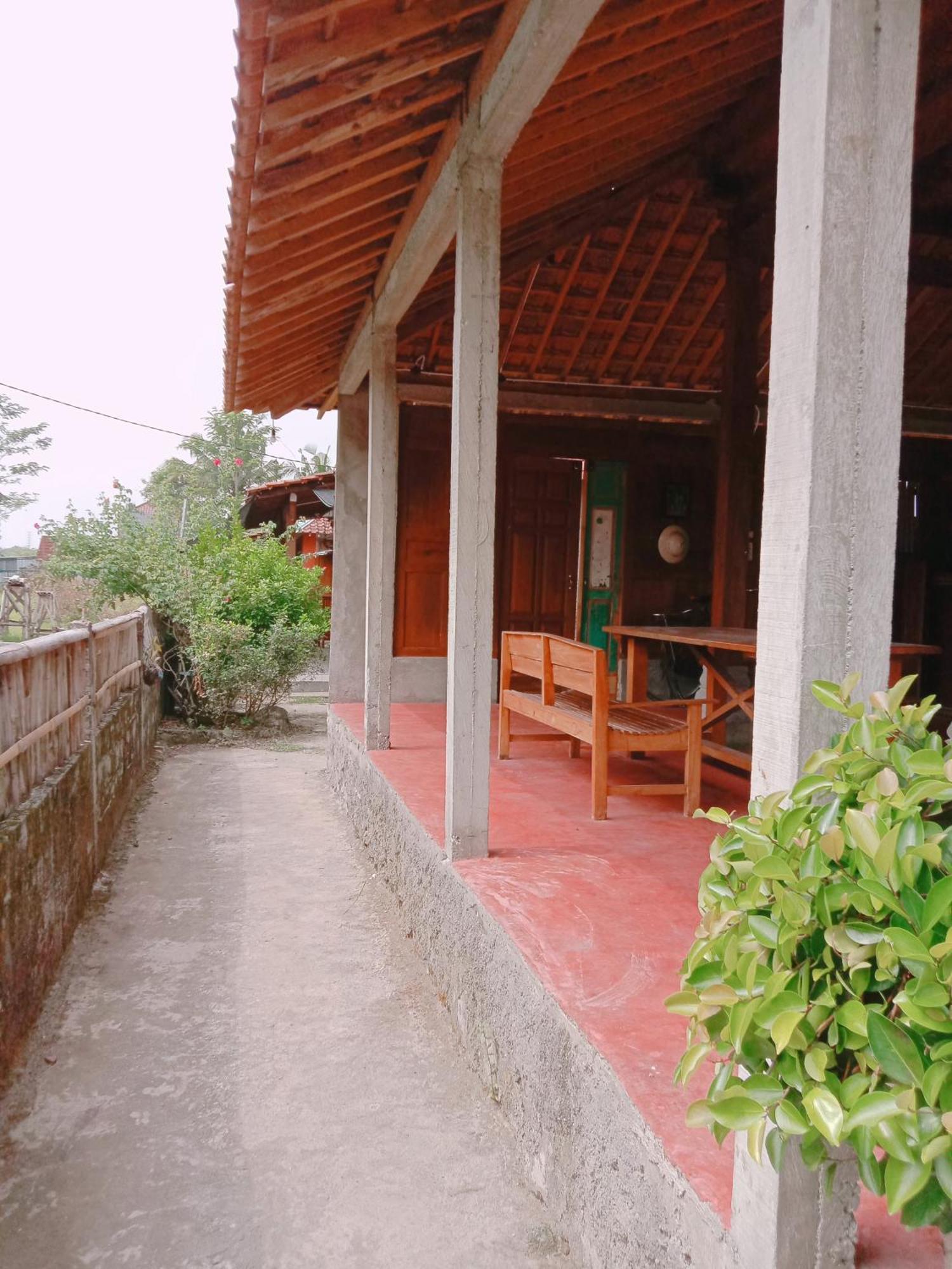 Cebongan Rumah Ukhi Guest House מראה חיצוני תמונה