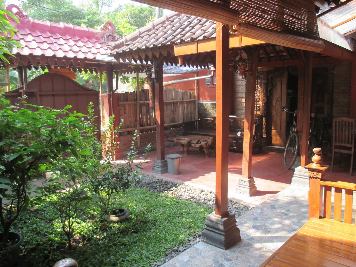 Cebongan Rumah Ukhi Guest House מראה חיצוני תמונה